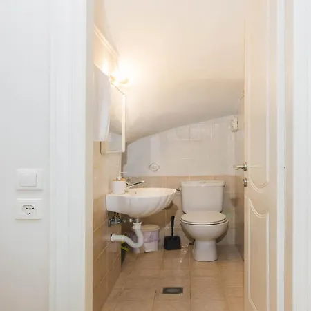 Apartment διωροφη μεζονετα-2km απο το κεντρο-iliana House