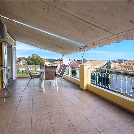 Apartamento διωροφη μεζονετα-2km απο το κεντρο-iliana House Alepou