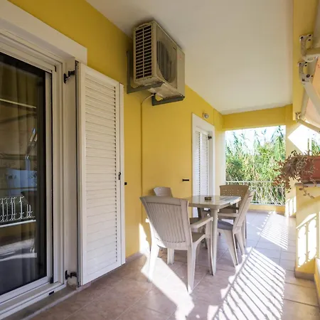 Apartment διωροφη μεζονετα-2km απο το κεντρο-iliana House